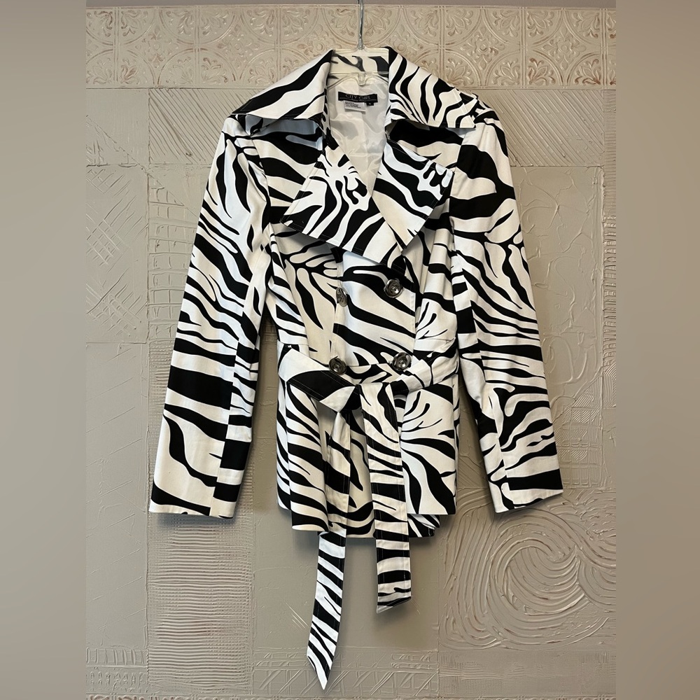 NWOT Black & White Belted Zebra Print City Girl Double Breasted Rain Coat Size S